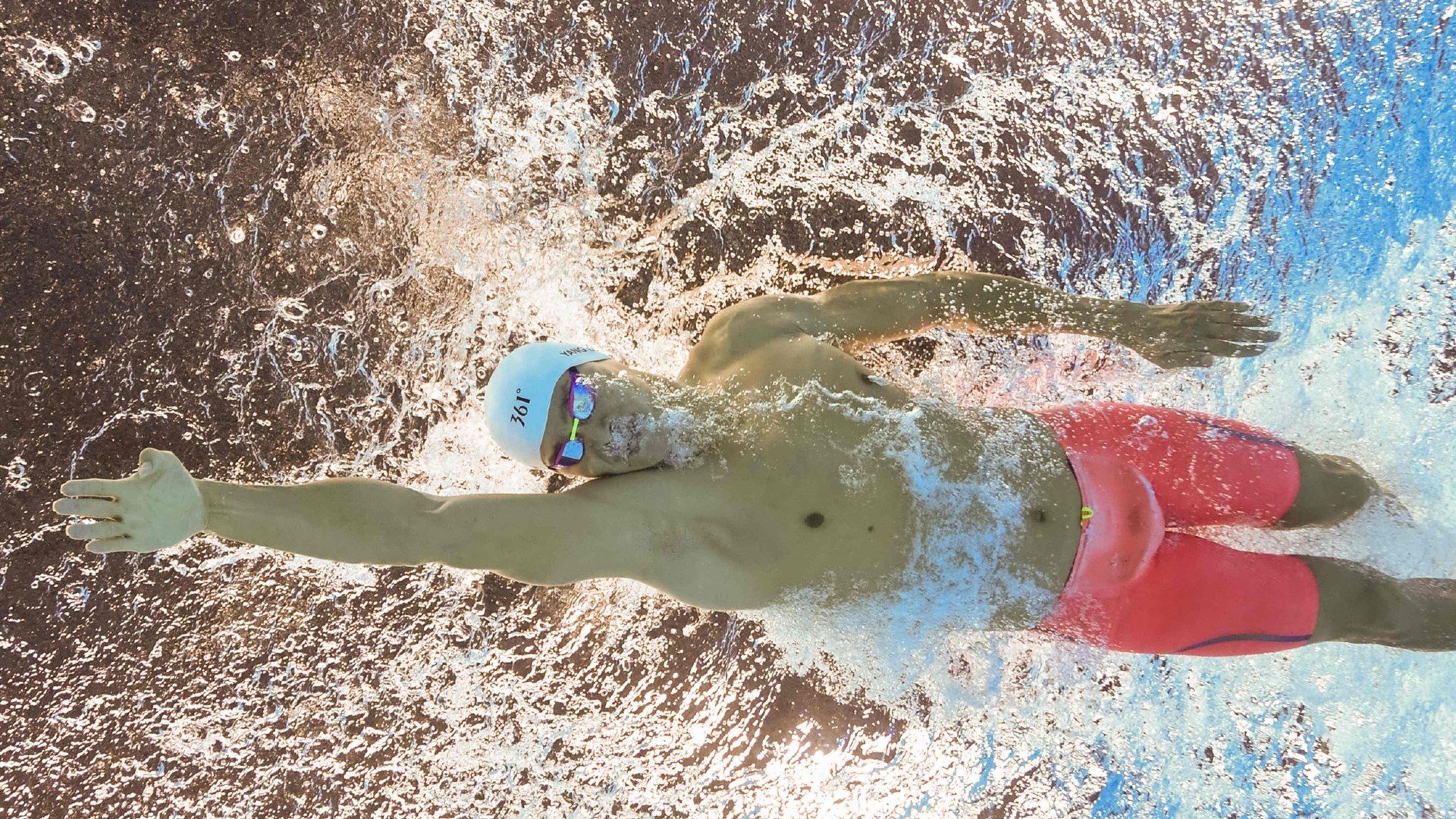 “萨尔·巴赫：南非队的进攻核心，世界杯之旅的关键人物”