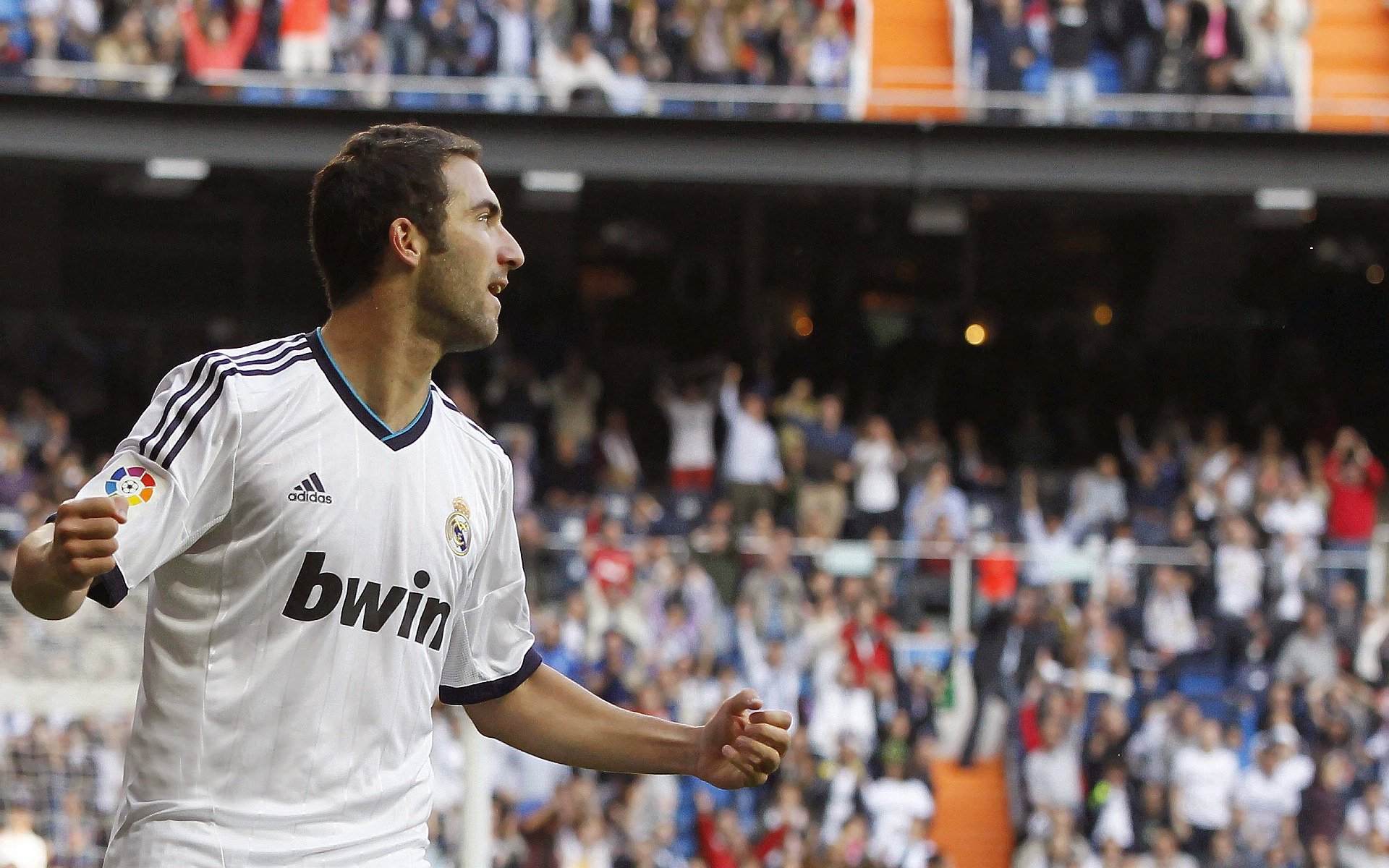 中国足球投入增加同时提高资金监管透明度，每年中国足球投入