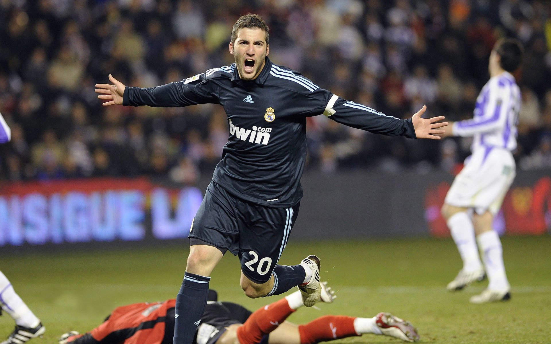 火箭全员通过体能测试备战常规赛，火箭2021试训